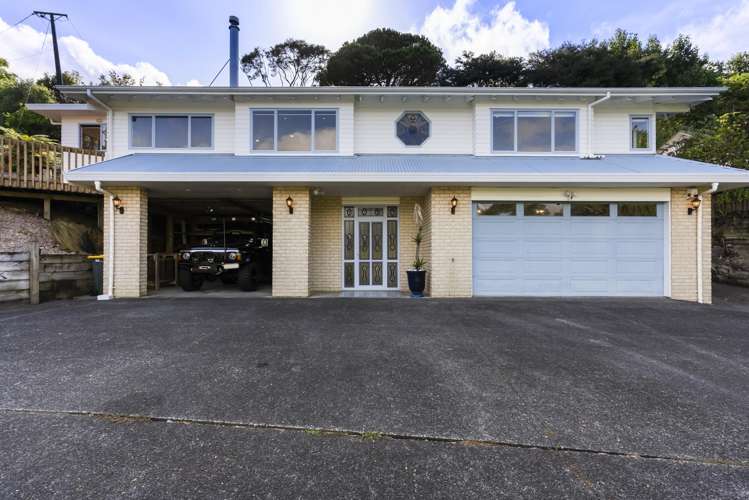 105 Waitakere Road Waitakere_1