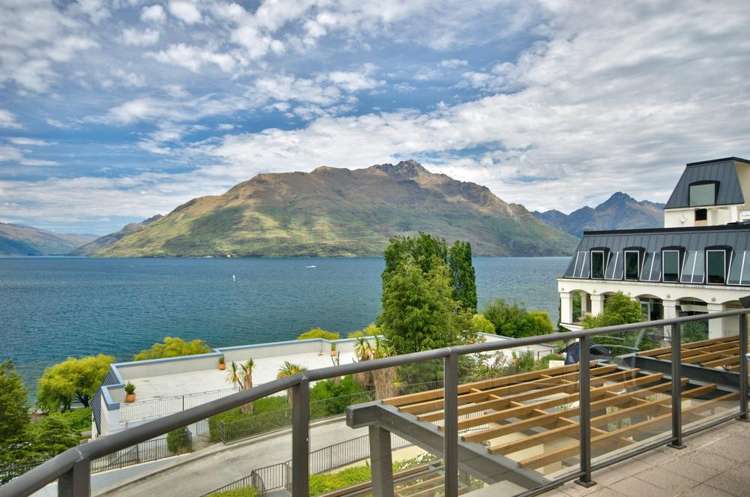 905/34 Lake Esplanade Queenstown_5