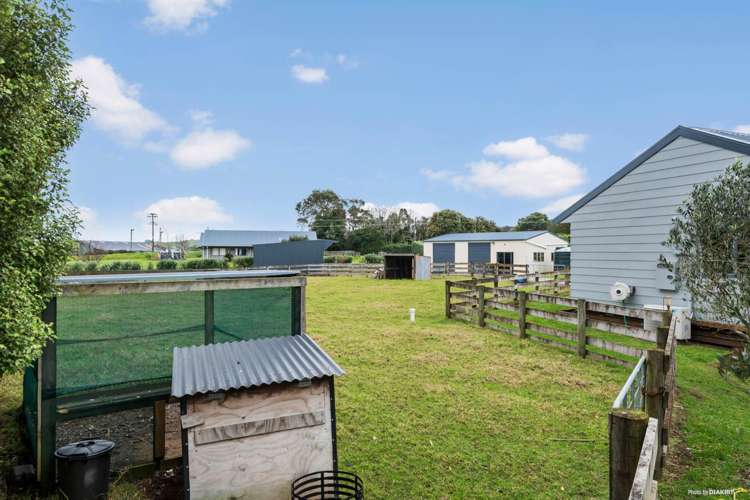 2147 Awhitu Road Pollok_5