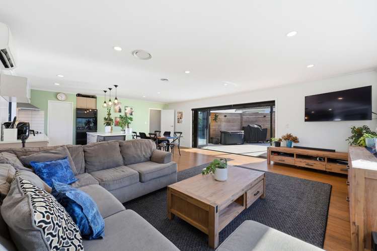 64 Robbies Road_0