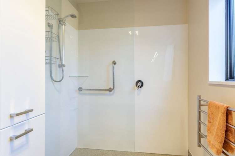 8C Angela Street Upper Riccarton_18