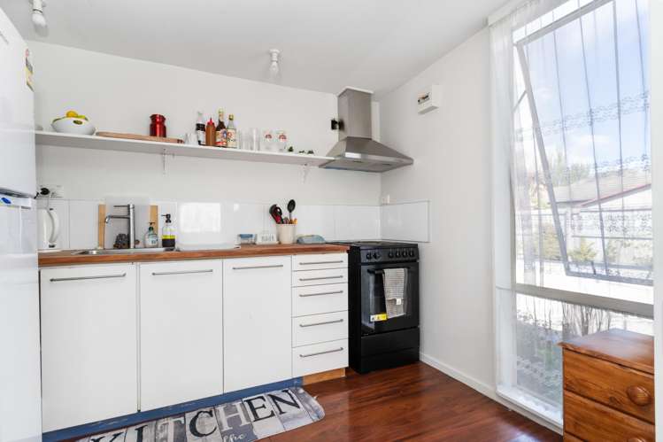 918 Avonside Drive Avondale_35