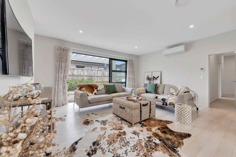 1 Motukaraka Drive Beachlands_5