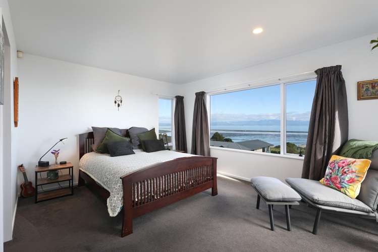 64 Tresillian Avenue Marybank_14