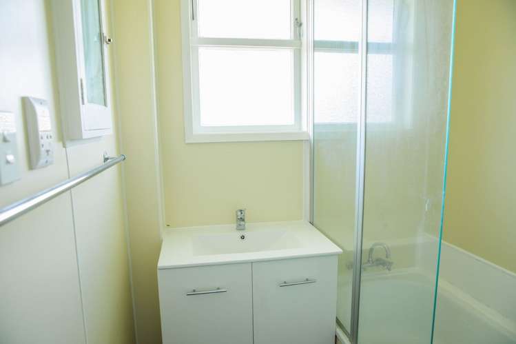 91 Eversleigh Road Belmont_7