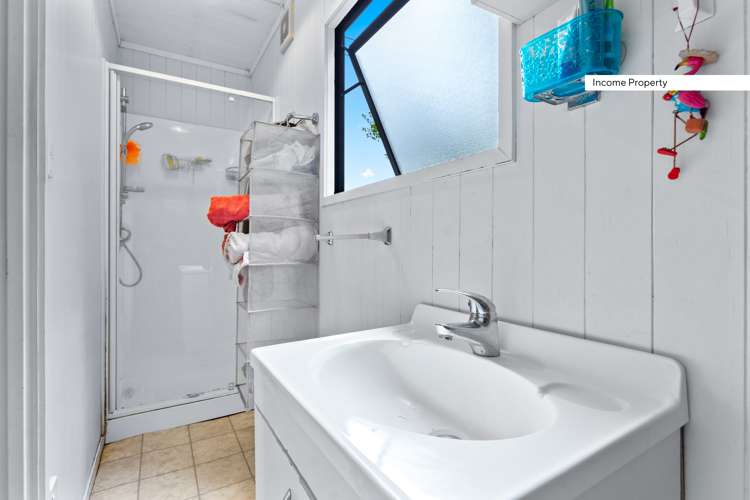 2/8 Chartwell Avenue Glenfield_12