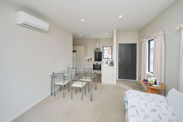 6/49 Charles Street Waltham_1