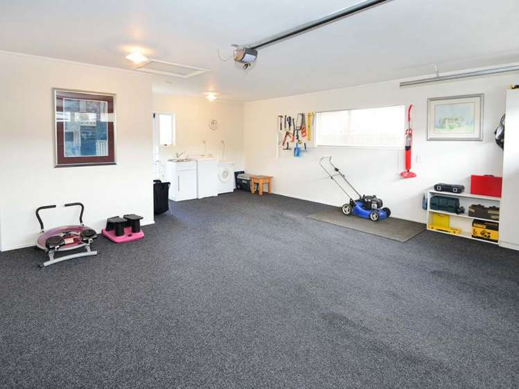 2/179 Centreway Road Orewa_17