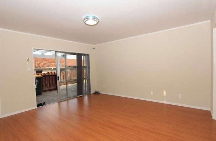 37 Sikkim Crescent Clover Park_6