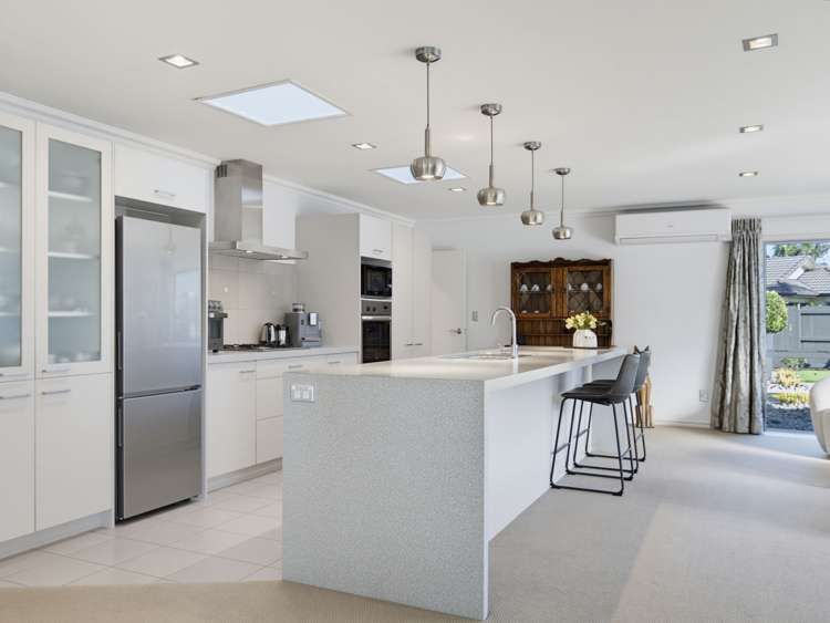 24 Bucklands Crescent_3