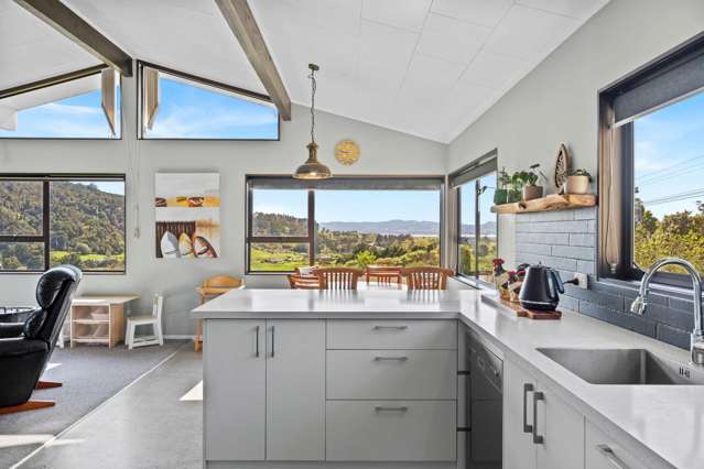 68 Valley View Road Otaika_2