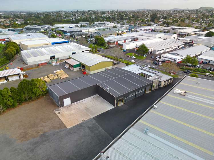 77 Ben Lomond Crescent Pakuranga Heights_8