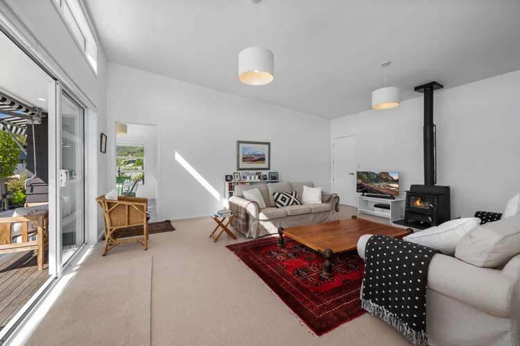 8 Fantail Heights Picton_17