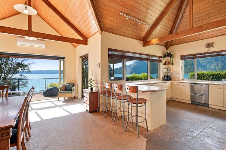 1611 State Highway 30 Lake Rotoiti_6