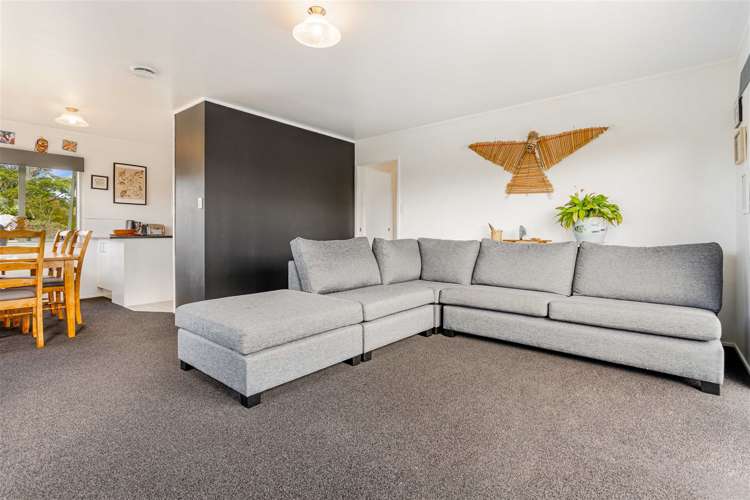 1 Maywood Crescent Glen Eden_5