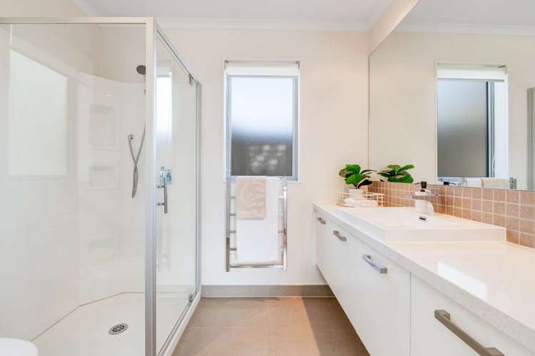 11 Seafort Lane Silverdale_19