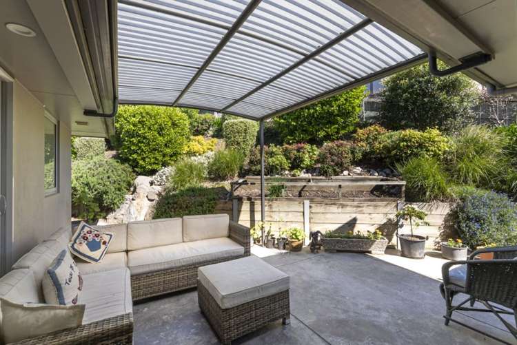 77 Washbourn Drive Richmond_16