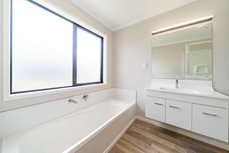 3 Te Kaeaea Crescent Wallaceville_27