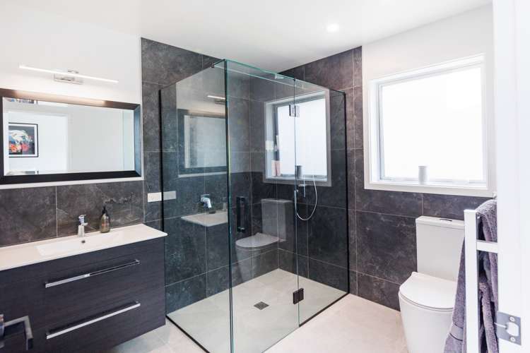 56 Pharazyn Street Feilding_1