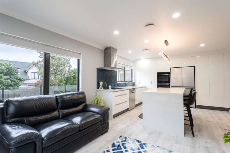 13 Claverton Grove Churton Park_13