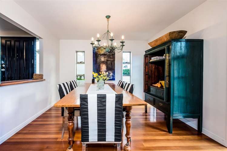 169 Beach Road Castor Bay_10