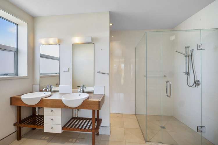 6/4 Buller Street New Plymouth_14