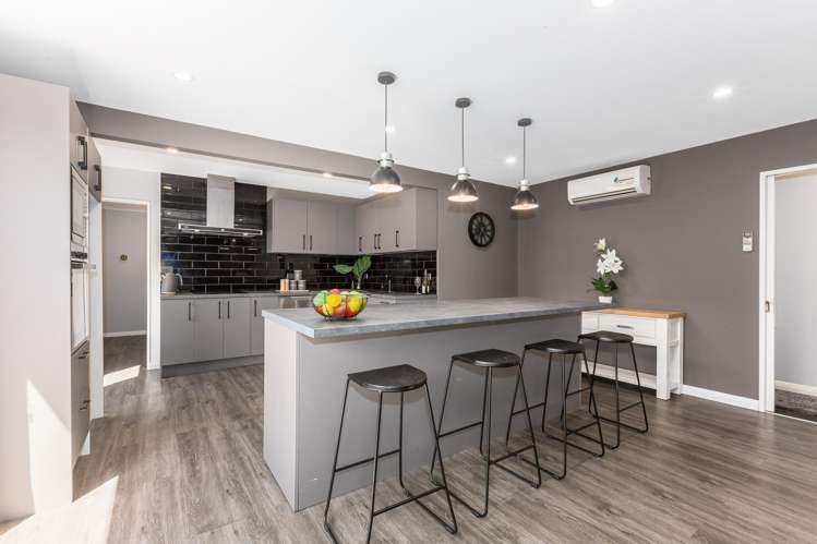 4 Oxford Crescent Ebdentown_1