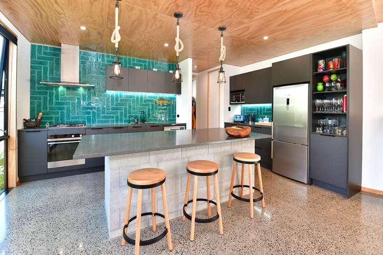 59 The Circle Manly_13