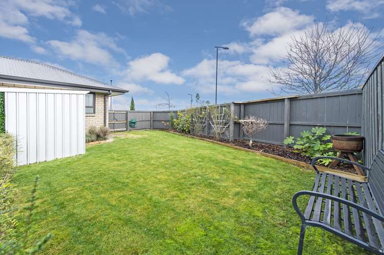 77 Sunline Avenue Lincoln_23