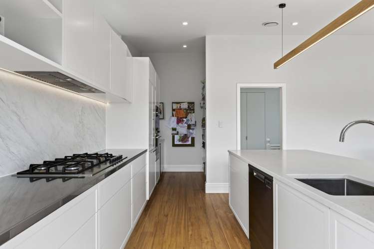 124 Hine Street City Centre_8