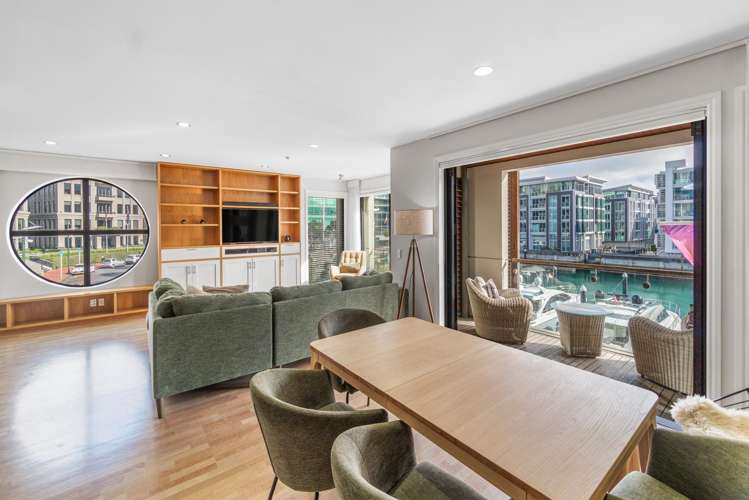 1A/22 Pakenham Street_2