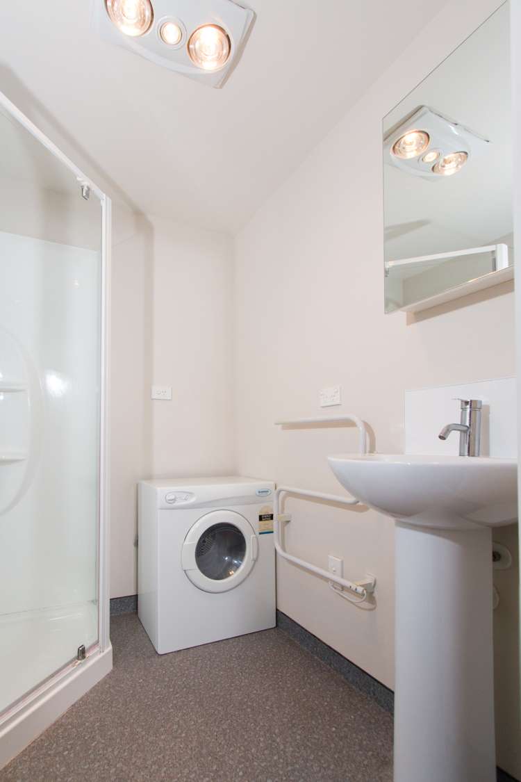 B/129 Forth Street North Dunedin_11