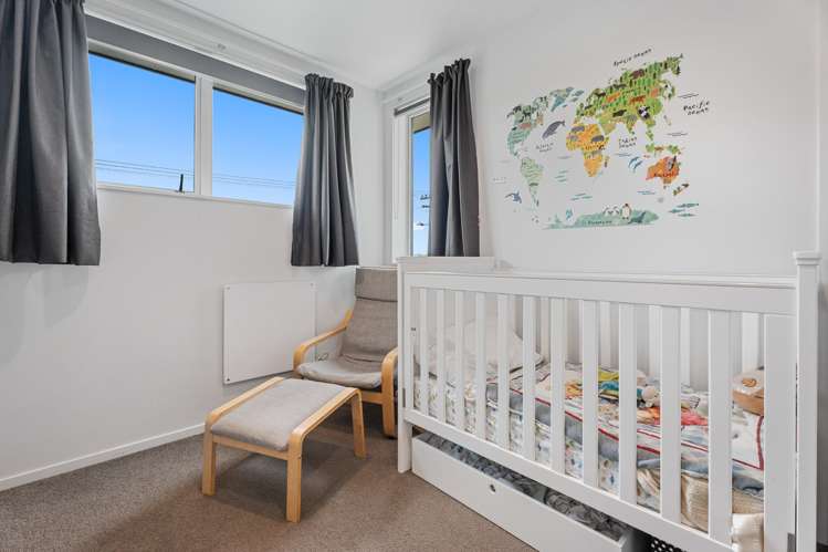 193 Riverside Avenue Point England_12