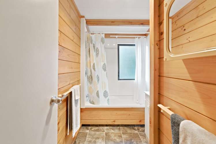 94 Brois Street Frankleigh Park_17
