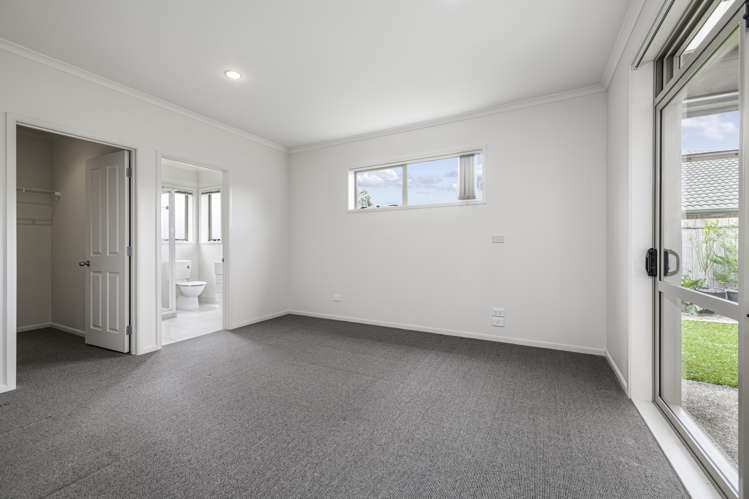 8 Alderbury Way Henderson_17