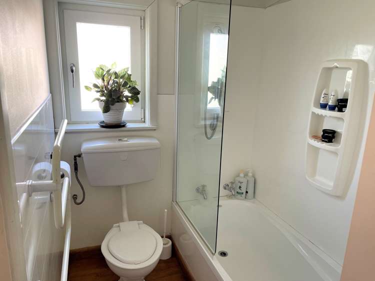 180 Waiwera Station Road Clinton and Surrounds_10