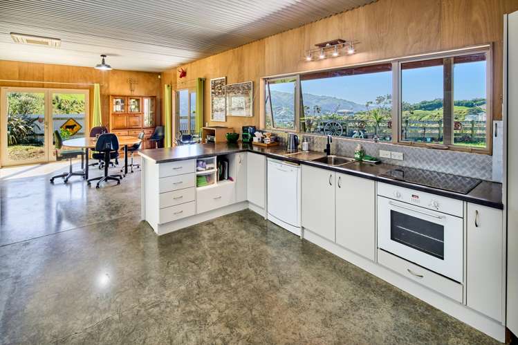 132 Bing Lucas Drive Tawa_10