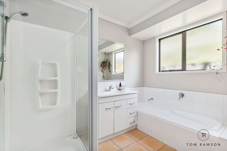 490 Redoubt Road Flat Bush_8