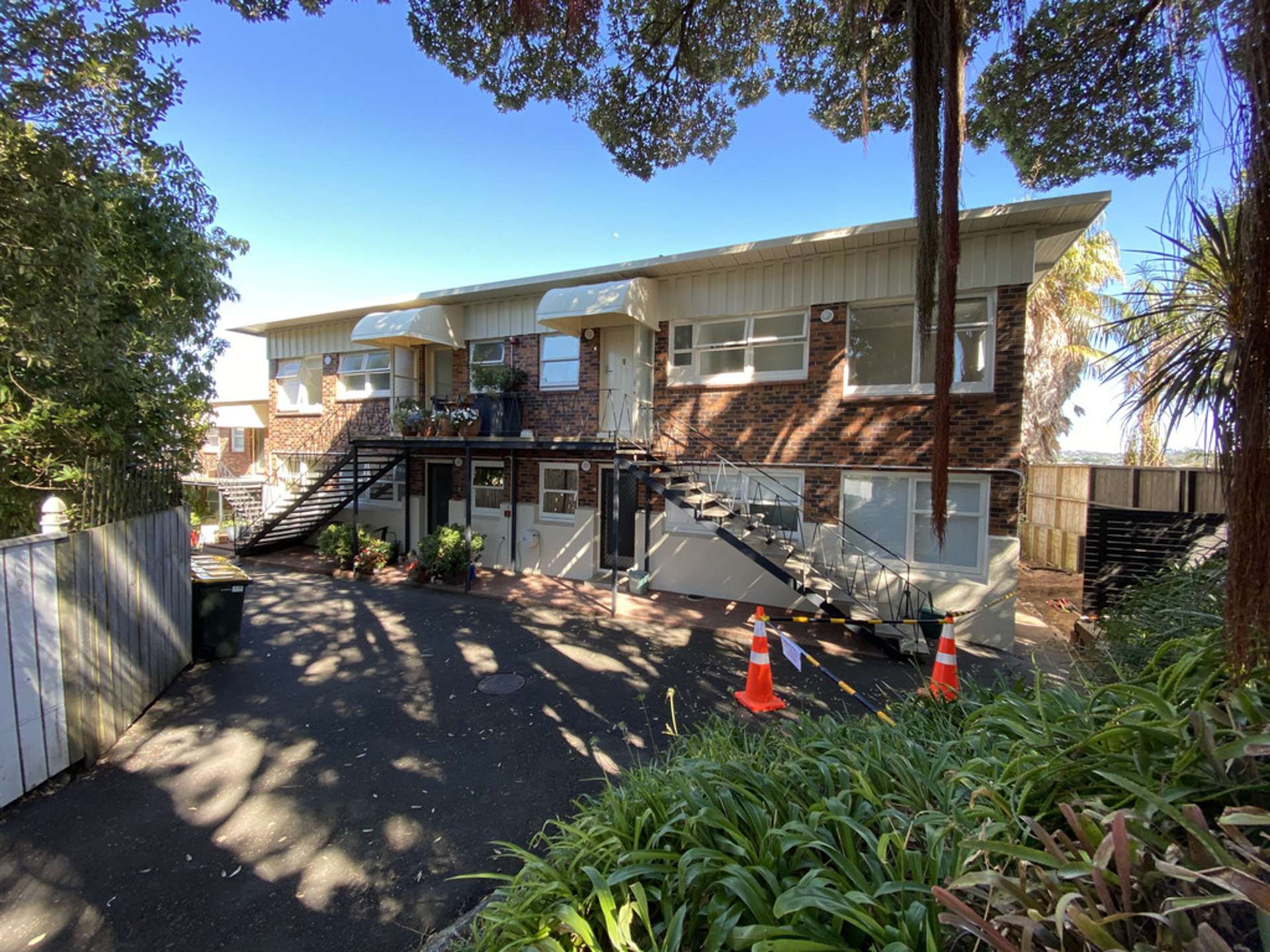 1/198 Hurstmere Road Takapuna_0