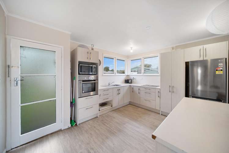 1/23 Cargill Street Papakura_3