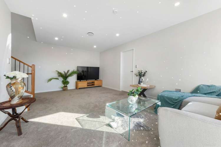 19 Tims Crescent Flat Bush_7