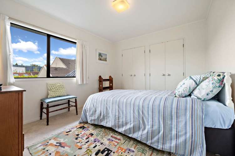 2/49 Hanene Street Saint Heliers_15