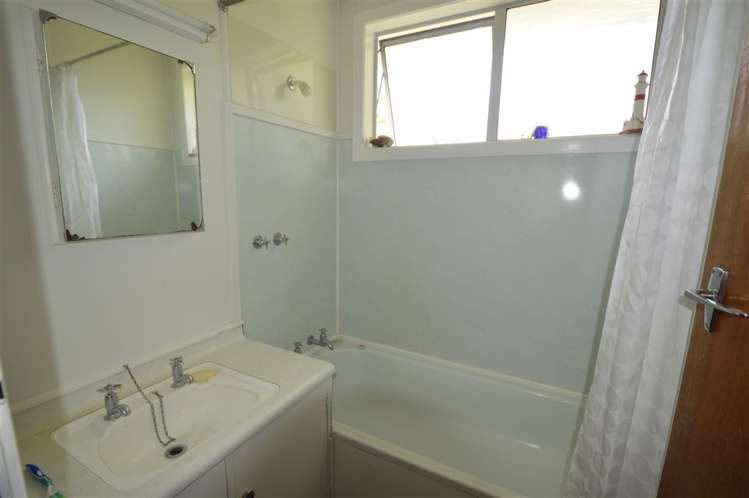 50 Bullians Avenue Taumarunui_11