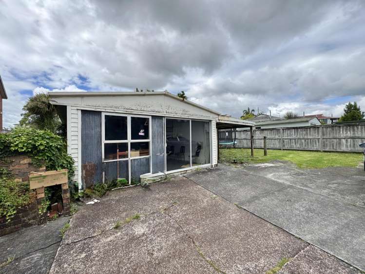 7 Marlene Avenue Te Atatu South_21