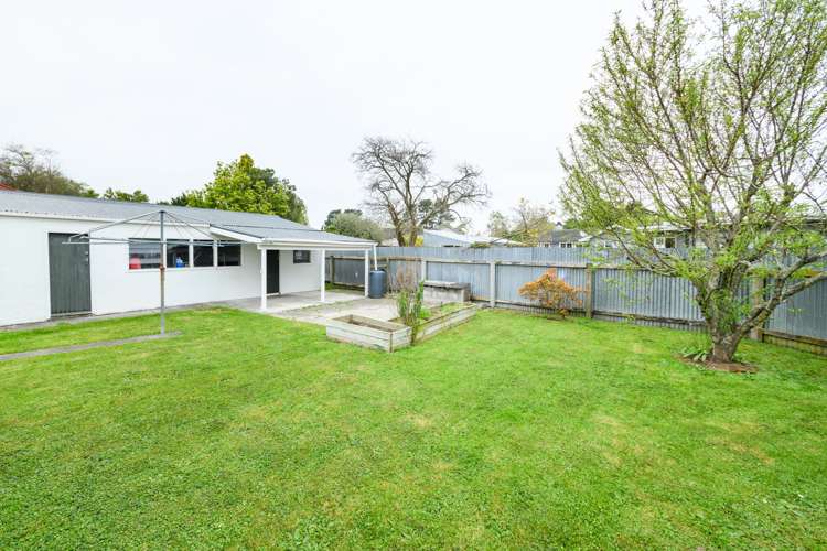 30 Mokau Place Terrace End_21