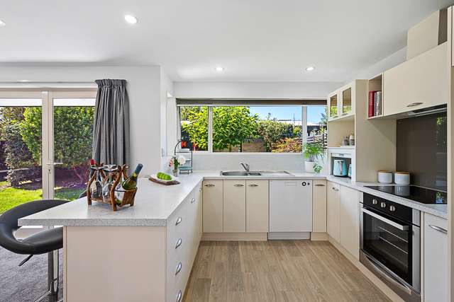 12a Bank Street Springlands_2