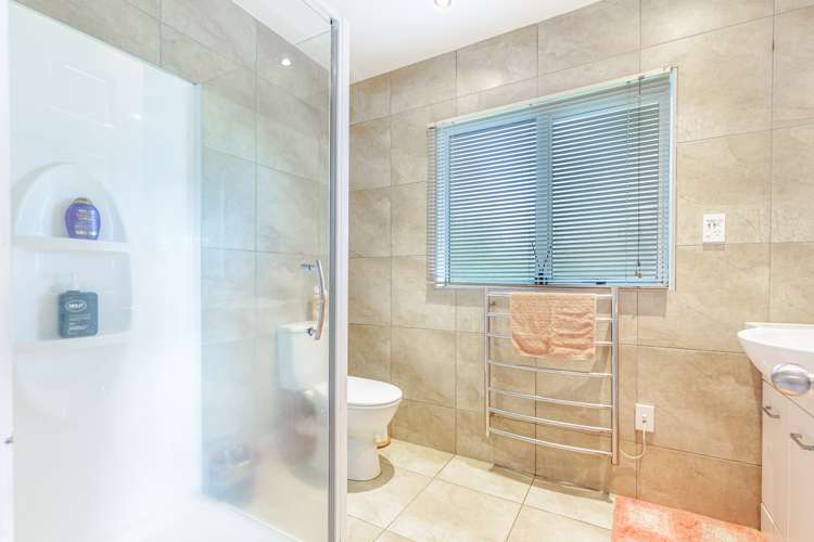 21a Woodfern Crescent Titirangi_9