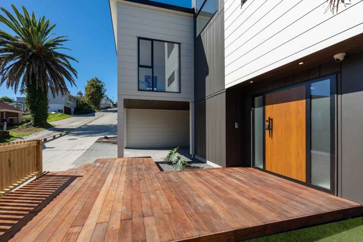 654c Beach Road Browns Bay_28