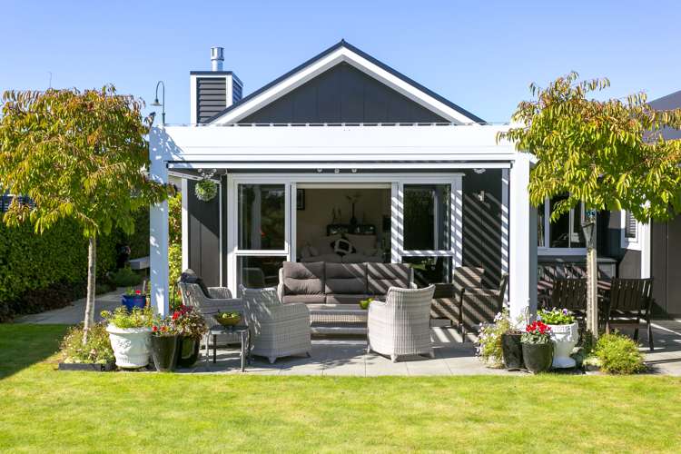 13 The Pheasant Tail Nukuhau_12