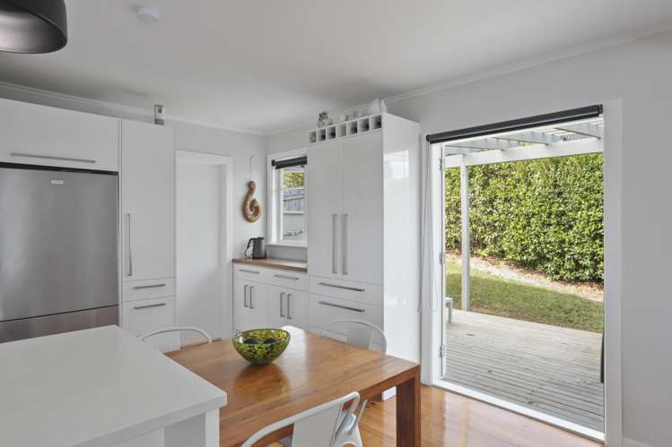 8 Konini Road Titirangi_3